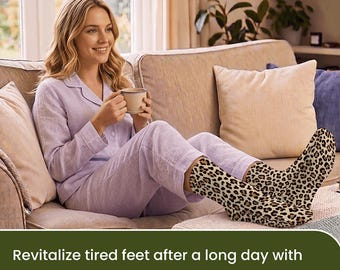 Calcetines de terapia de frío con estampado de leopardo, calcetines reutilizables con compresas de gel frío, vendas refrescantes para los pies para aliviar el dolor.