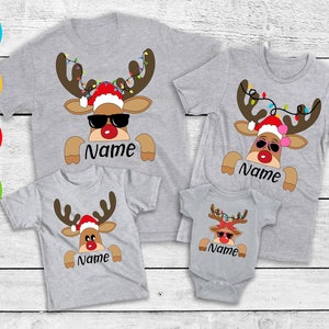 Camiseta navideña familiar de renos SVG, camiseta navideña familiar personalizada, camiseta navideña divertida, nombre familiar a juego SVG, camiseta personalizada con nombre familiar