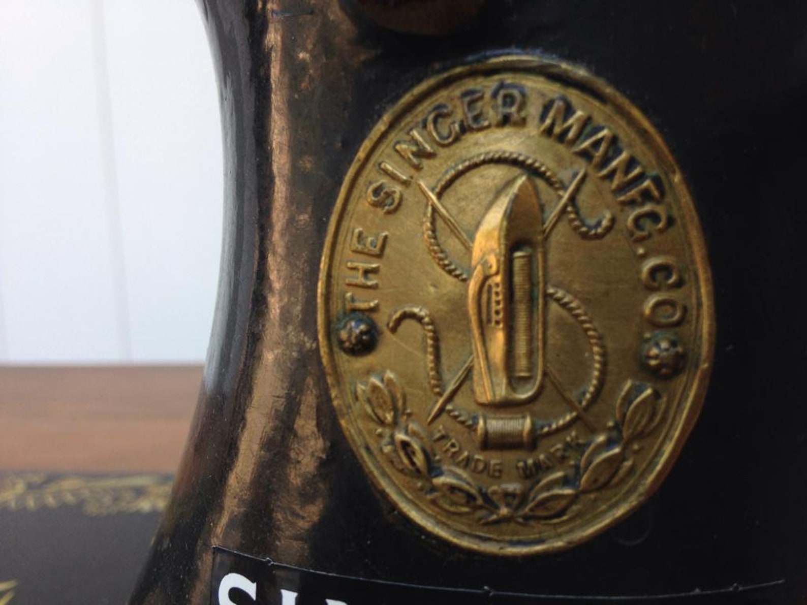 The Singer Manfg.co trademark Singer sewing machine with Etsy