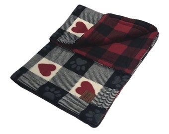 CAT FLEECE BLANKETS ~ Reversible Cat Blankets ~ Fleece Pet Blankets ~ Fleece Cat Blankets ~ Two-Layered Cat Blankets ~ Cat Blankets/Hearts