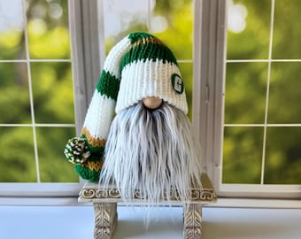 CUSTOM UNIVERSITY GNOMES