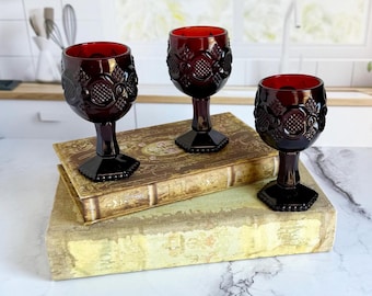 AVON CAPE COD Rub Red Cordial Glass