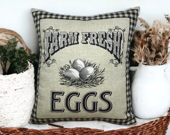 SMALL ACCENT PILLOWS ~ Eggs
