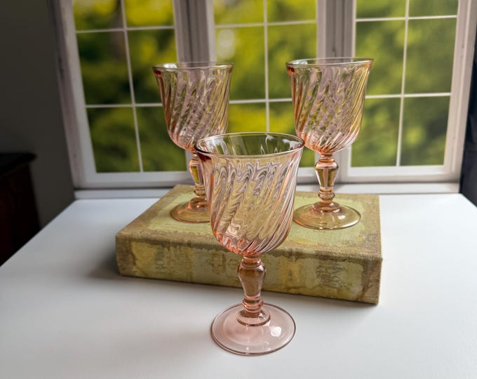 Featured listing image: ARCOROC ROSALINE PINK Swirl Wine Goblets