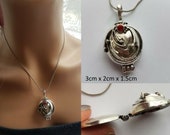 Vampire Diaries Elena Gilbert Antique Silver Locket Pendant Necklace Vampire Replica Necklace Antique Silver Locket Pendant