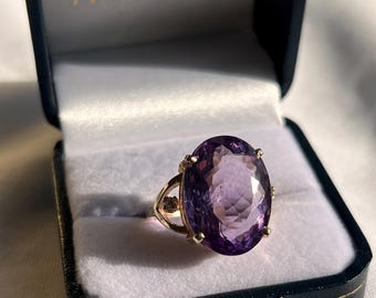 Contemporary 12.71 Carat Amethyst and Diamond 14k Yellow Gold Cocktail Ring