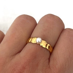 Band Ring with Pearl - Dainty Pearl Ring - Minimalist - Jewelry - Personalized Gifts - Gift for her - Gifts for him - Gifts