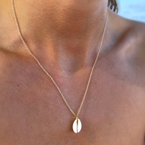 White Shell Pendant Necklace Gold Shell Necklace Shell Choker Shell Jewelry Handmade Jewelry Minimalist Gifts for her Gifts image 2