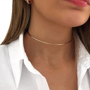 Gold Neck Cuff - Simple Wire Choker - Simple Hammered Wire Choker - Gold Choker Necklace - Personalized Gifts - Minimalist - Gifts