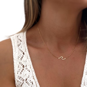 Wave ketting Wave ketting in zilver en goud Strand sieraden Oceaan sieraden Gepersonaliseerde cadeaus voor vrouwen Cadeau voor haar