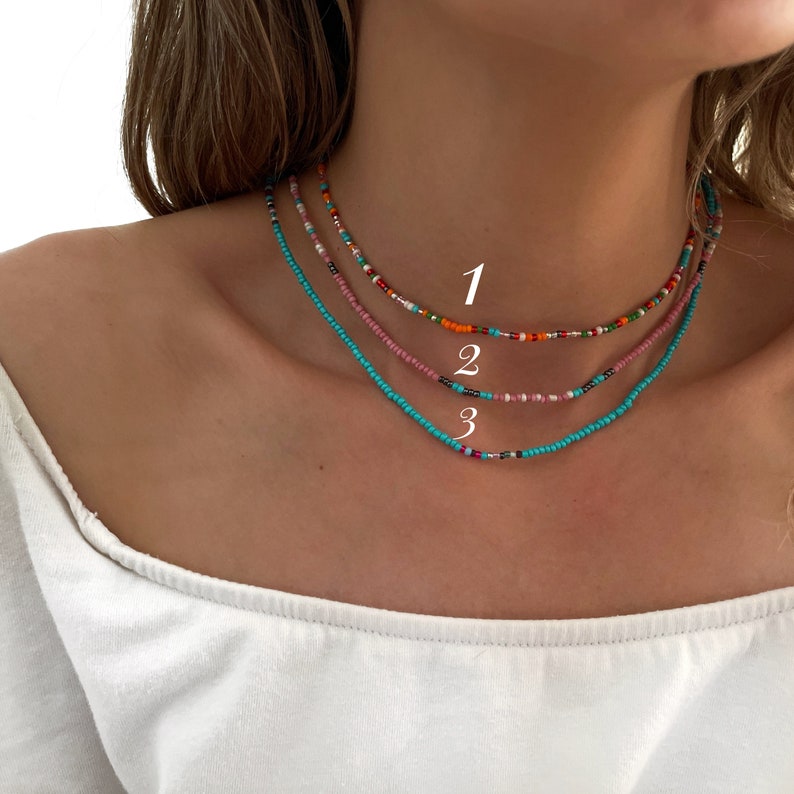 Collier de perles multicolores collier délicat collier de perles Minimaliste Bijoux faits à la main-Cadeaux personnalisés Cadeau pour elle Cadeaux image 2