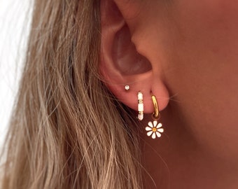 Flower earrings - Dainty Earrings - White Flower Earrings - Pink flower earrings - Minimalist - Personalized Gifts - Gift for her - Gifts
