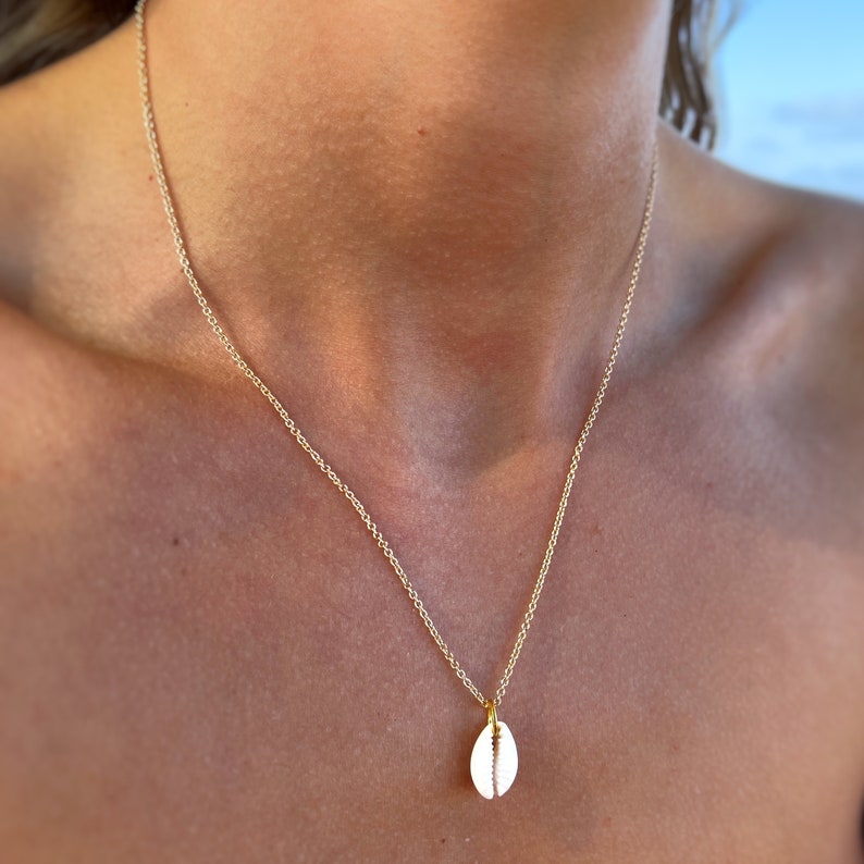 White Shell Pendant Necklace Gold Shell Necklace Shell Choker Shell Jewelry Handmade Jewelry Minimalist Gifts for her Gifts image 2