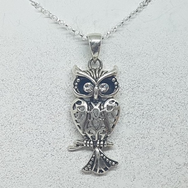 Argent sterling avec le collier articulé de hibou articulé de Zirconia de Cubi Zirconia