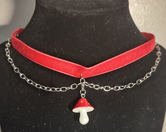 Velvet Cottage Red Mushroom Choker Necklace