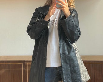 Vintage 90s leather coat in black