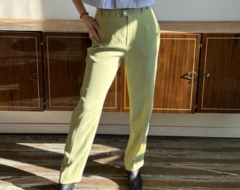 Vintage loose linen trousers in light green