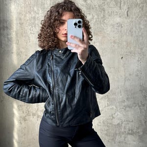 Vintage Y2K Leder Slim Fit Motorradjacke in Schwarz