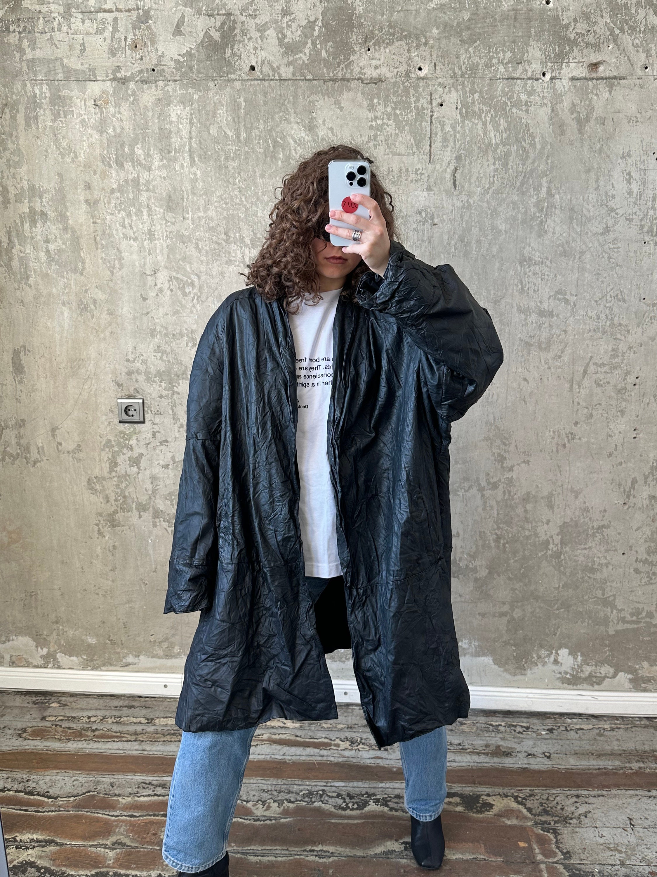 お歳暮・冬ギフト特集2025 Vintage 90s Oversized Leather Coat in Black, Midi Leather ジャケット・アウター