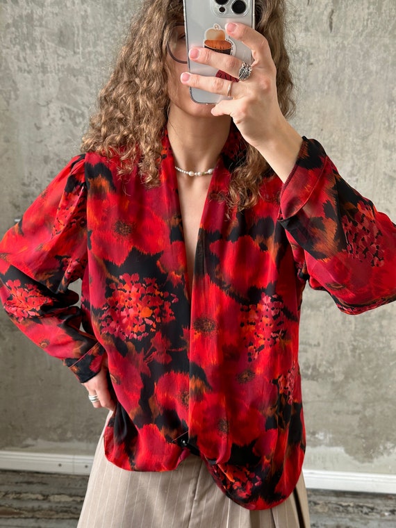 Blusa de mujer vintage roja pura con flores negras estilo anos 80 Etsy Mexico