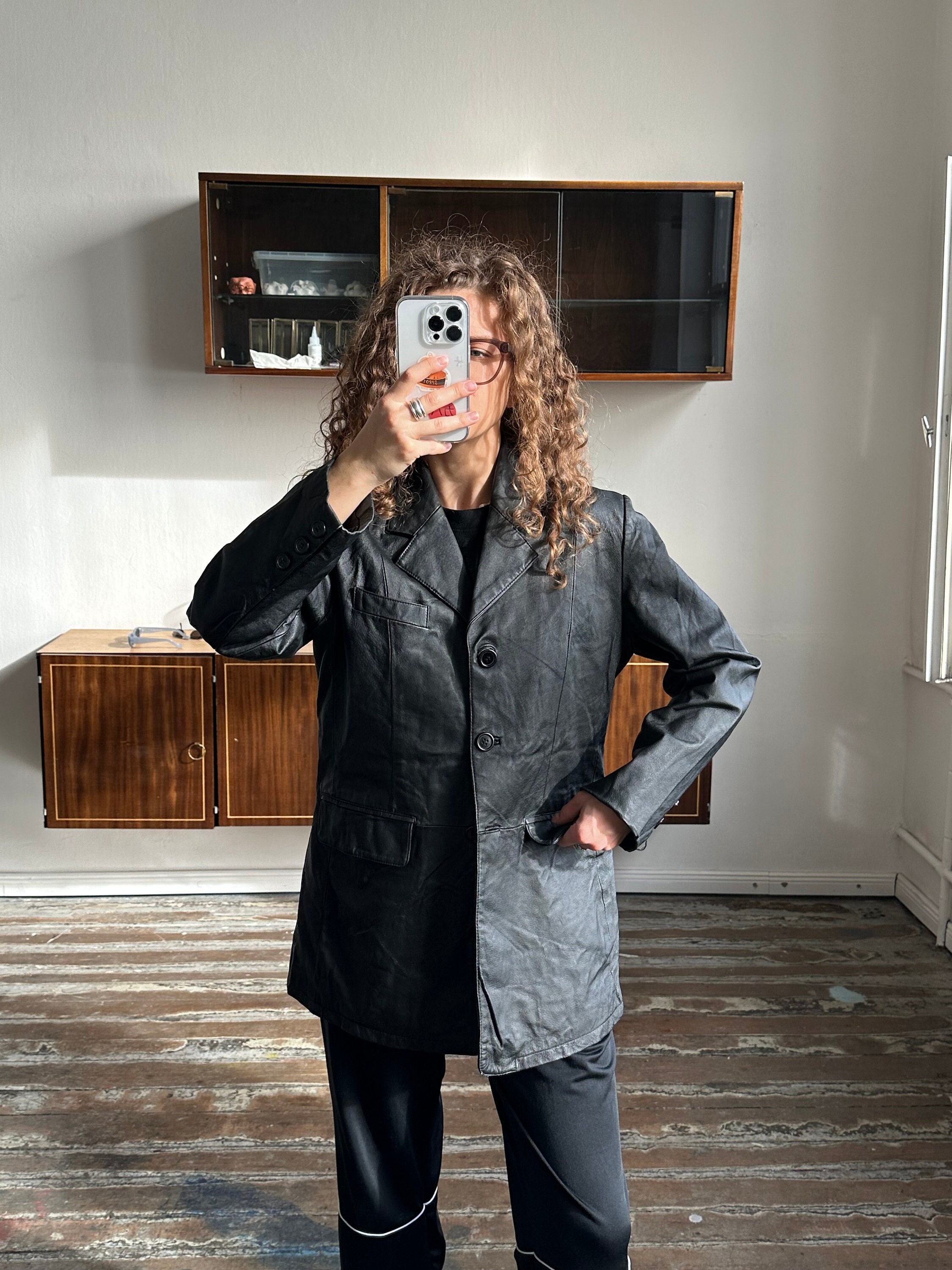 Vintage 90s Genuine Leather Blazer Black, Fitted, XS-M, Two Side Pockets, Perfect Vintage Condition, Retro Style, Classic Jacket - Etsy Vintage 90s Genuine Leather Blazer Black, Fitted, XS-M, Two Side Pockets, Perfect Vintage Condition, Retro Style, Classic Jacket - Etsy