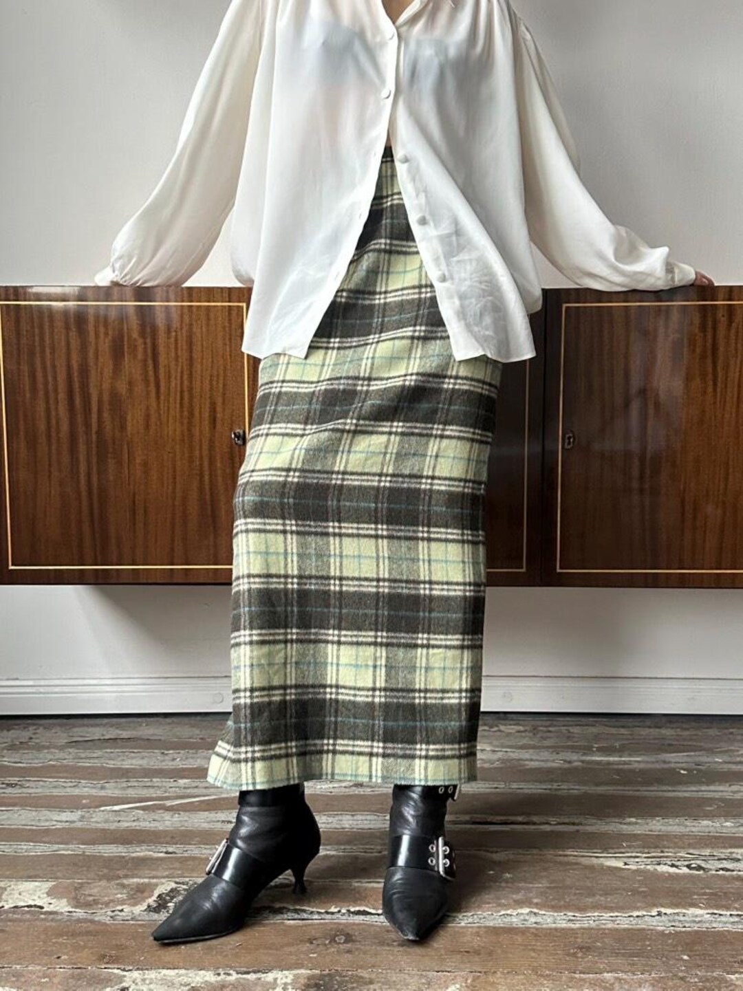 1940s Pencil Skirt in Brown and Green Windowpane Plaid