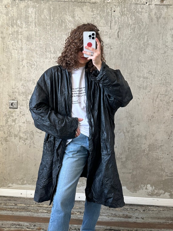 Vintage 90s oversized leather coat in black, midi… - image 1
