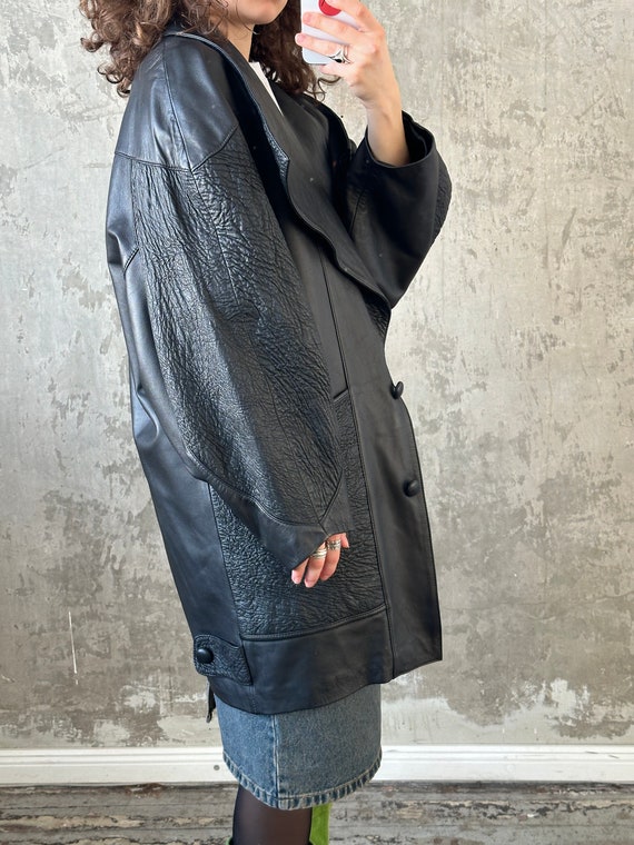 Vintage 90s leather overcoat in black with big co… - image 4