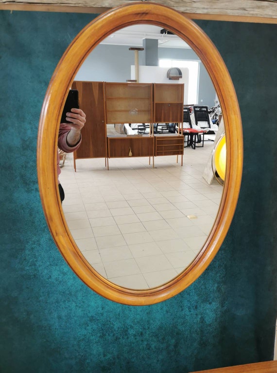 Gran espejo ovalado con de madera - España