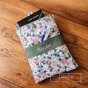 Personalized Book Sleeve with Pocket, Floral E-reader Cover in 3 sizes