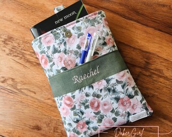 Personalized Book Sleeve with Pocket, Floral E-reader Cover in 3 sizes