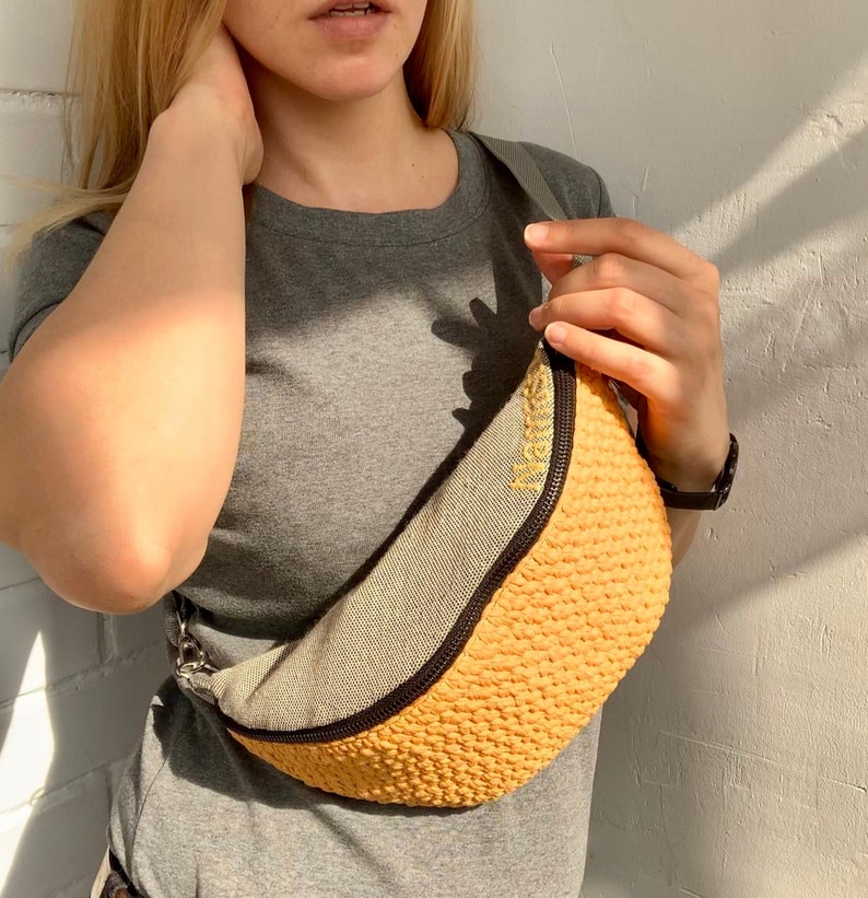 knit fanny pack