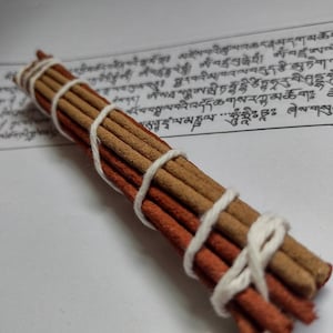 Organic Sandalwood Incense | white sandalwood & red sandalwood mixed pack | premium sandalwood | vegan incense | sandalwood incense sticks