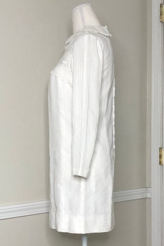 1960s White Cotton Embroidered Mini Dress Peter P… - image 4