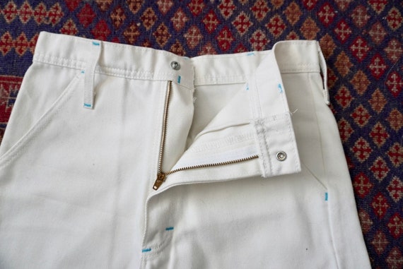 1970s deadstock white denim carpenter shorts | vi… - image 6
