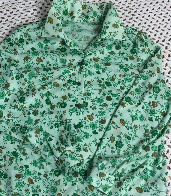 vintage blouse | green floral top | 1970s print s… - image 5