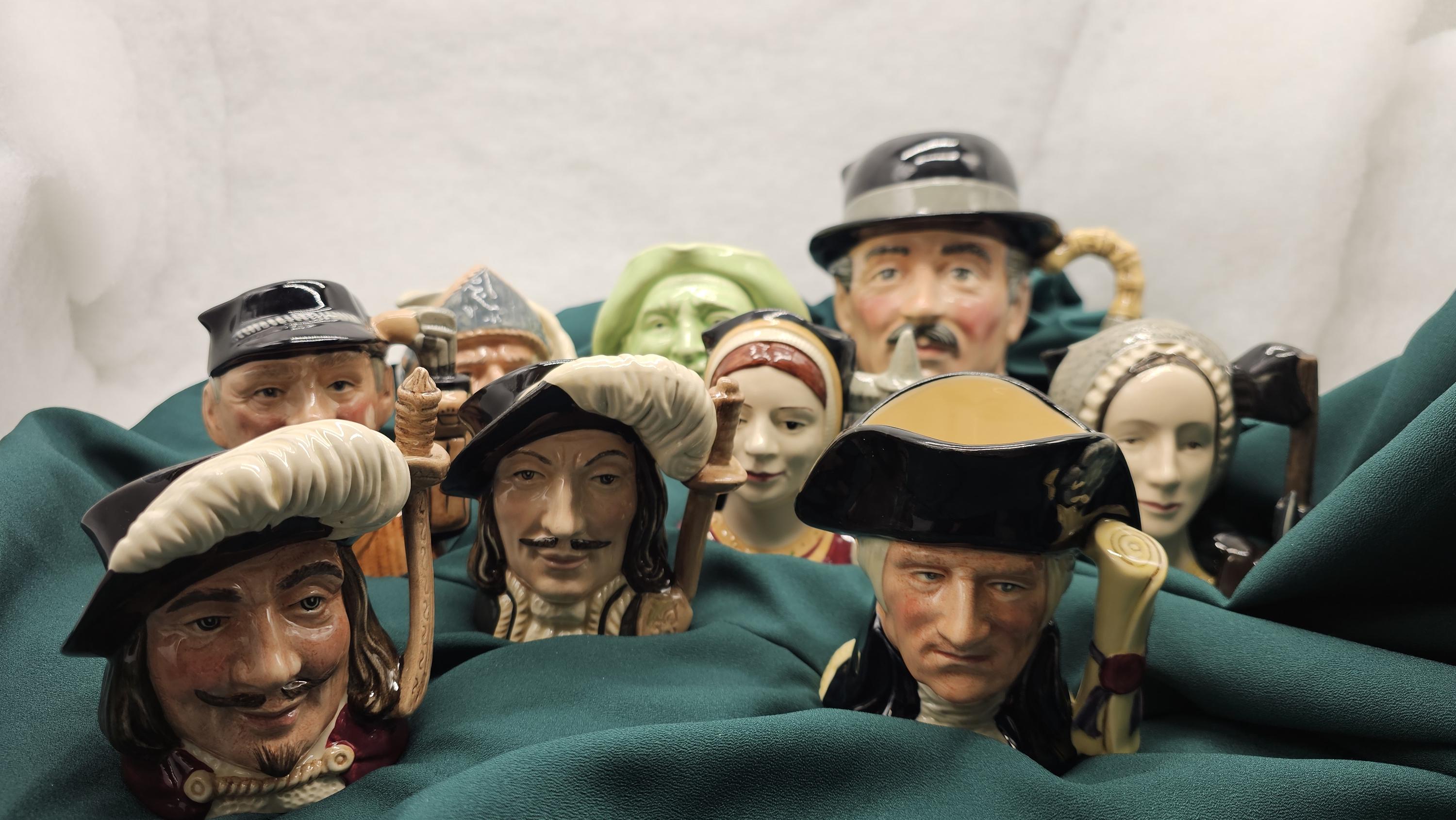 Toby Jugs - Etsy