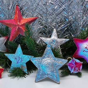 Impresionantes estrellas, decoración navideña vintage, adornos antiguos de cartón laminado