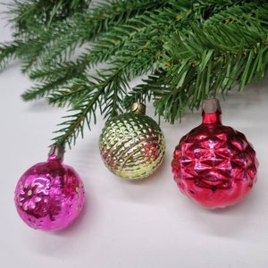 Set mit 3 Vintage Gemusterten Runden Kugeln Weihnachtsdekorationen Glas Ornamente