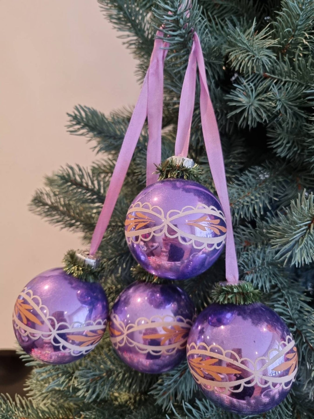 Shiny Aubergine Purple Glass Bauble Hanging Christmas Decorations with  Diamante Beads - Winter Tree Ornaments - Festive Gift