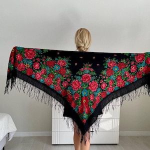 Vintage Floral Wool Scarf: Rare Babushka Hustka Shawl (63x63 inches)