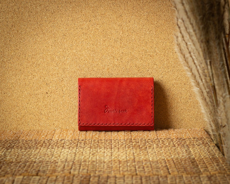 Cartera de cuero rojo minimalista, cartera de cuero pequeña para hombres y mujeres, cuero vegetal, cartera para hombre, cartera para mujer imagen 2