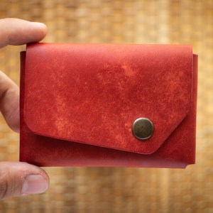 Soporte de tarjeta de billetera de cuero rojo minimalista personalizado, monedas, billetera de cuero pequeña delgada mínima, regalo, hombres mujeres