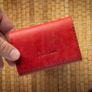 Cartera de cuero rojo minimalista, cartera de cuero pequeña para hombres y mujeres, cuero vegetal, cartera para hombre, cartera para mujer imagen 4