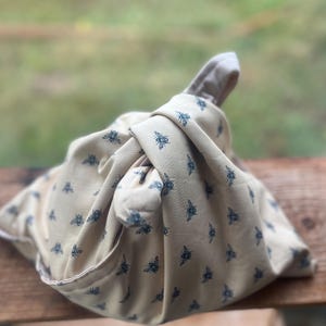 Reusable Bee Print Duckcloth Bread Bag – Rustic Eco Storage