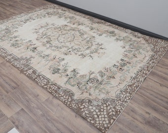 Handmade Turkish Oushak Rug: Neutral Faded Area Rug (6.6x9.7 ft)