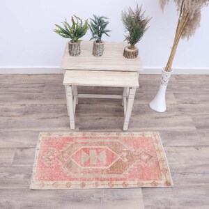 doormat rug, small rug, turkish rug, anatolian rug, oushak rug, entry rug, vintage rug, antique rug, bathroom rug, pink rug