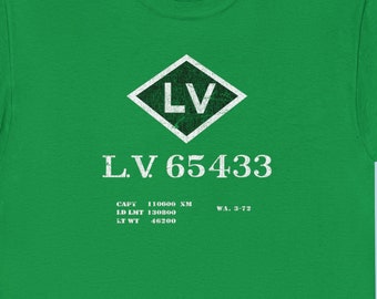 Lehigh Valley Railroad T-Shirt | LV Train Shirt & Train Lover Gift | Vintage Logo Railroad Memorabilia for Railfans | Green | Standard fit