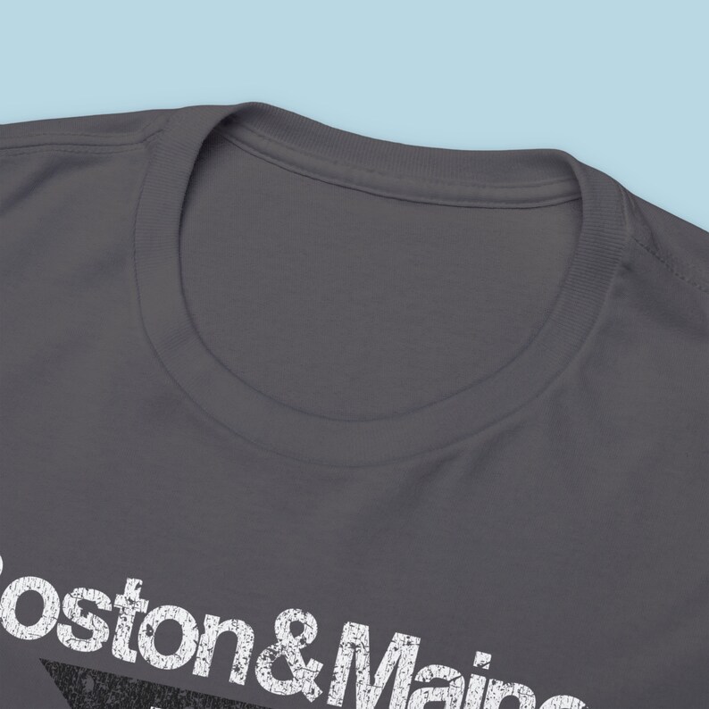 Closeup of t-shirt collar - high-quality B&M railroad apparel for train enthusiasts