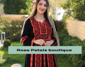 Robe longue palestinienne brodée Thobe, caftan, manches longues, motifs palestiniens et broderie coeur